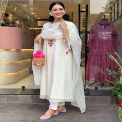 Full Demad Embroidery Dress